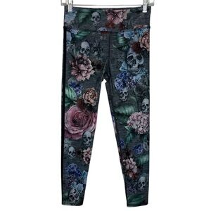 EVCR Evolution & Creation Flower Skull Cropped Leggings Medium
